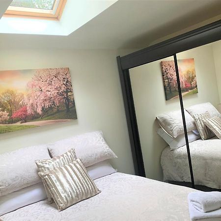 Naas 2 Bedroom Back Garden Escape المظهر الخارجي الصورة