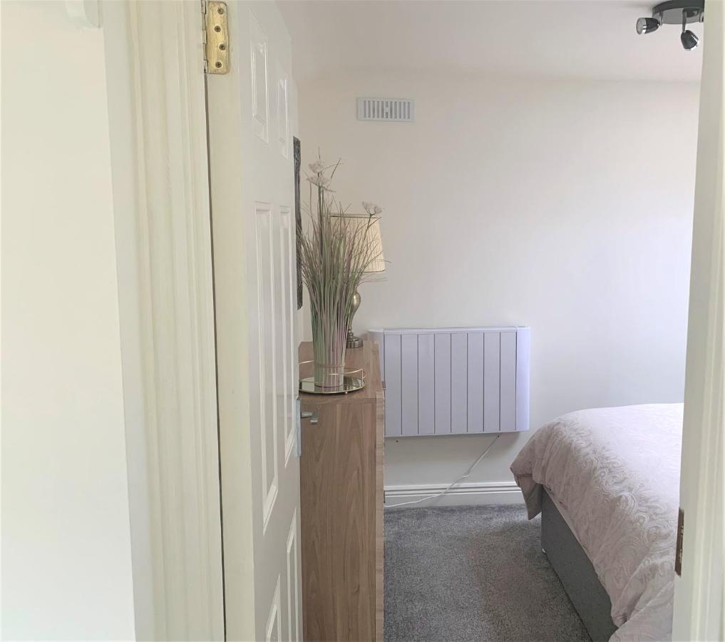 Naas 2 Bedroom Back Garden Escape المظهر الخارجي الصورة