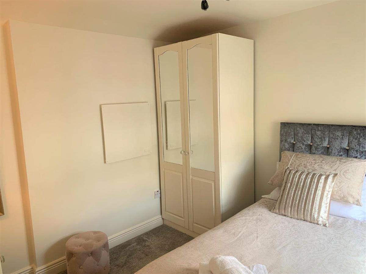 Naas 2 Bedroom Back Garden Escape المظهر الخارجي الصورة