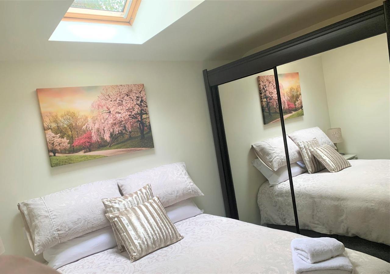 Naas 2 Bedroom Back Garden Escape المظهر الخارجي الصورة